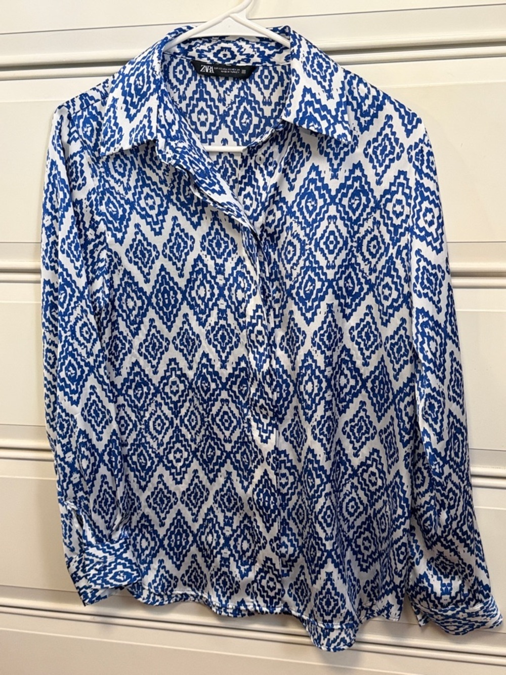 Zara White & Blue Geometric Button-Down Shirt
